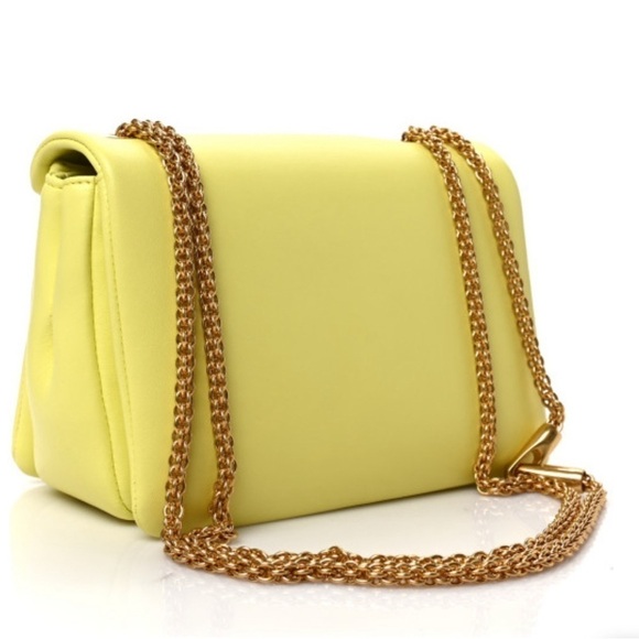 Valentino Garavani Nappa One Stud Chain Clutch Pale Yellow - Picture 2 of 10